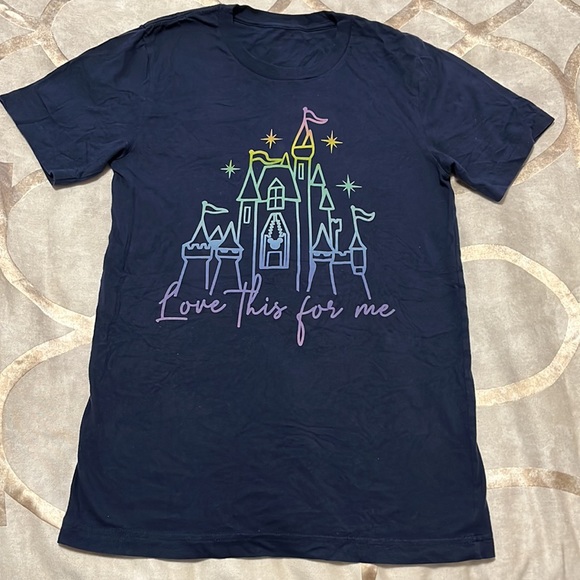 Disney castle love this for me tshirt - Picture 1 of 1